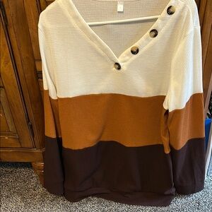Colorblock top with Button Detail